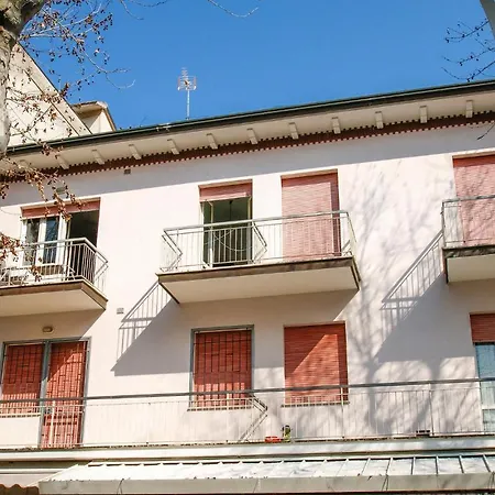 2 Bedroom Lovely In Igea Marina * Bellaria-Igea Marina